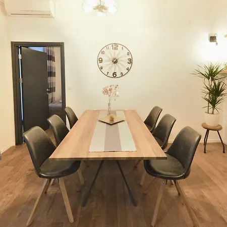 Apartment Rest In The Best Zagabria Esterno foto